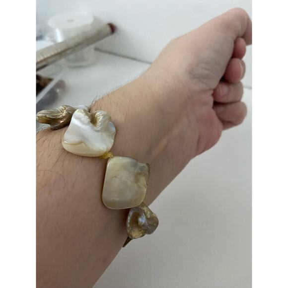 Mother of pearl bracelet - Picture 2 of 5